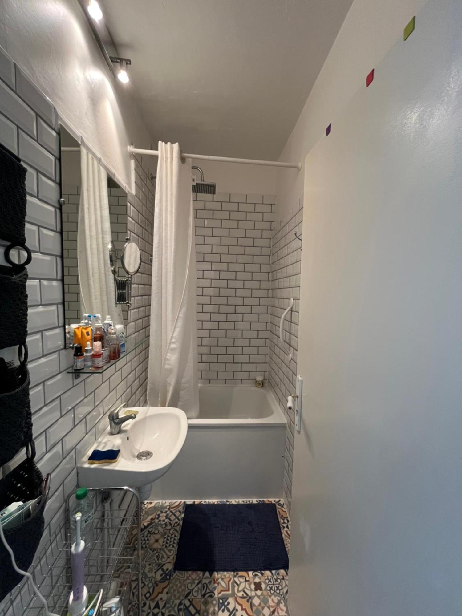 Bright Charming 1 Bedroom Apartment Near Bastille